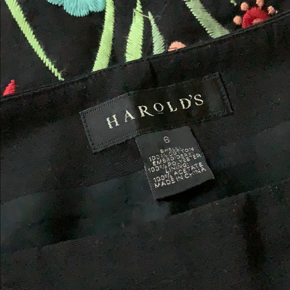 Harold Black Skirt with Embroidery - Picture 4 of 4